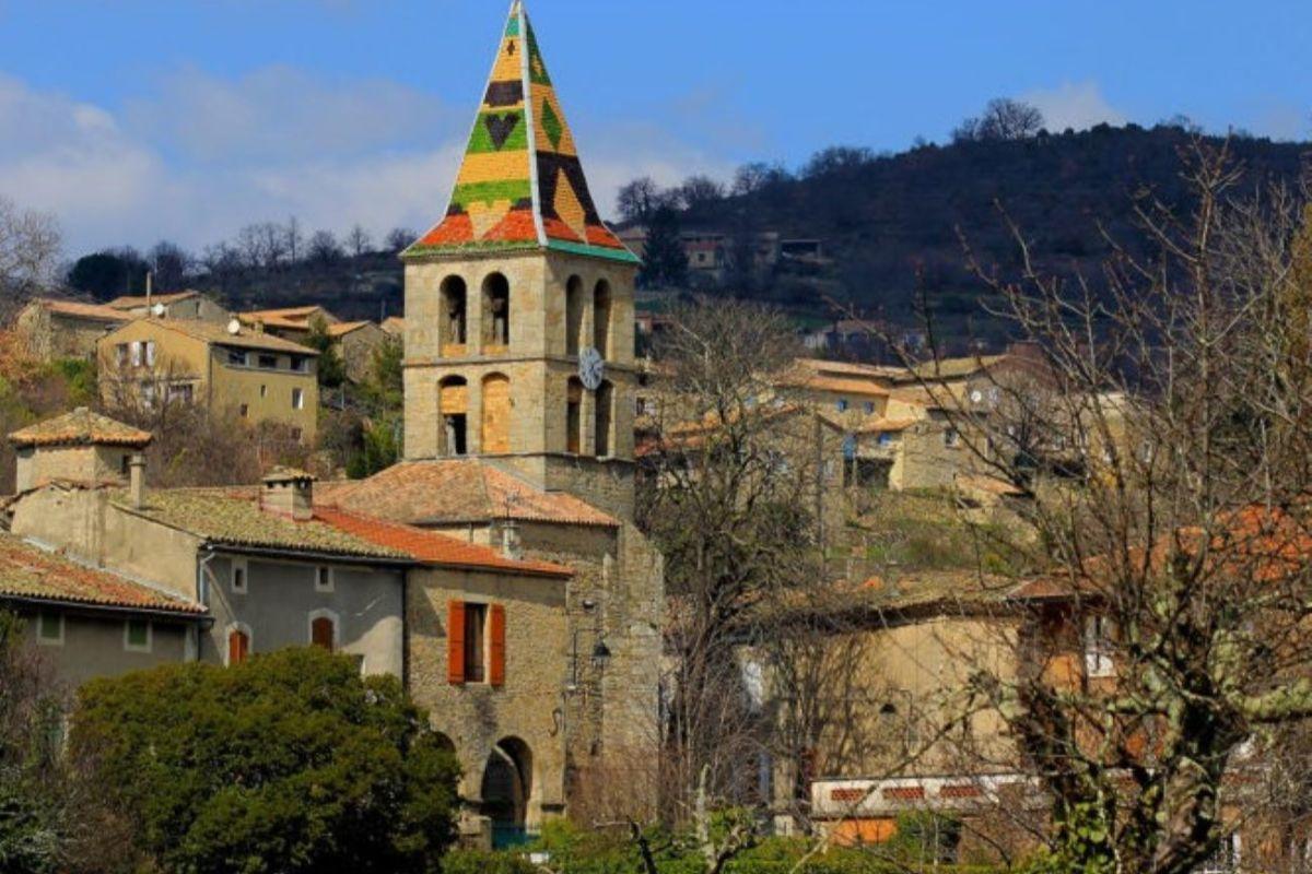 Vesseaux et son église